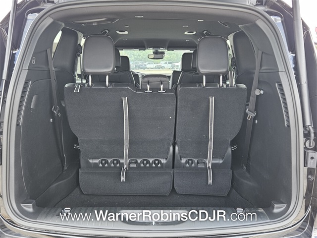 2025 Chrysler Pacifica photo 9
