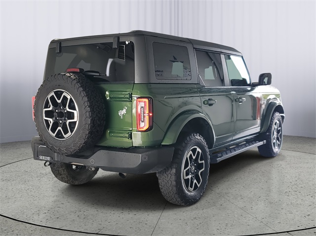 2023 Ford Bronco Outer Banks photo 3