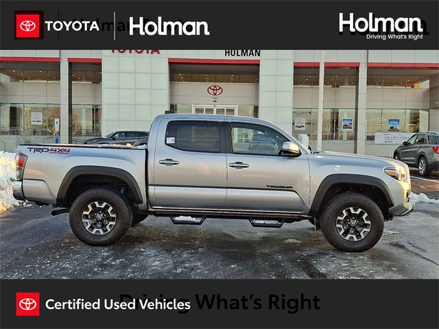 2022 Toyota Tacoma TRD Off Road's photo