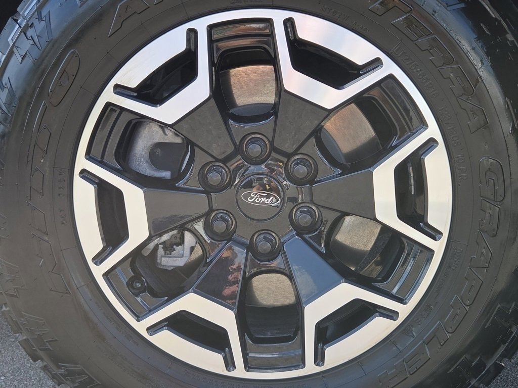 2023 Ford F-150 Lightning XLT photo 19