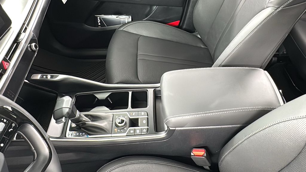 2026 Kia Sorento S photo 28