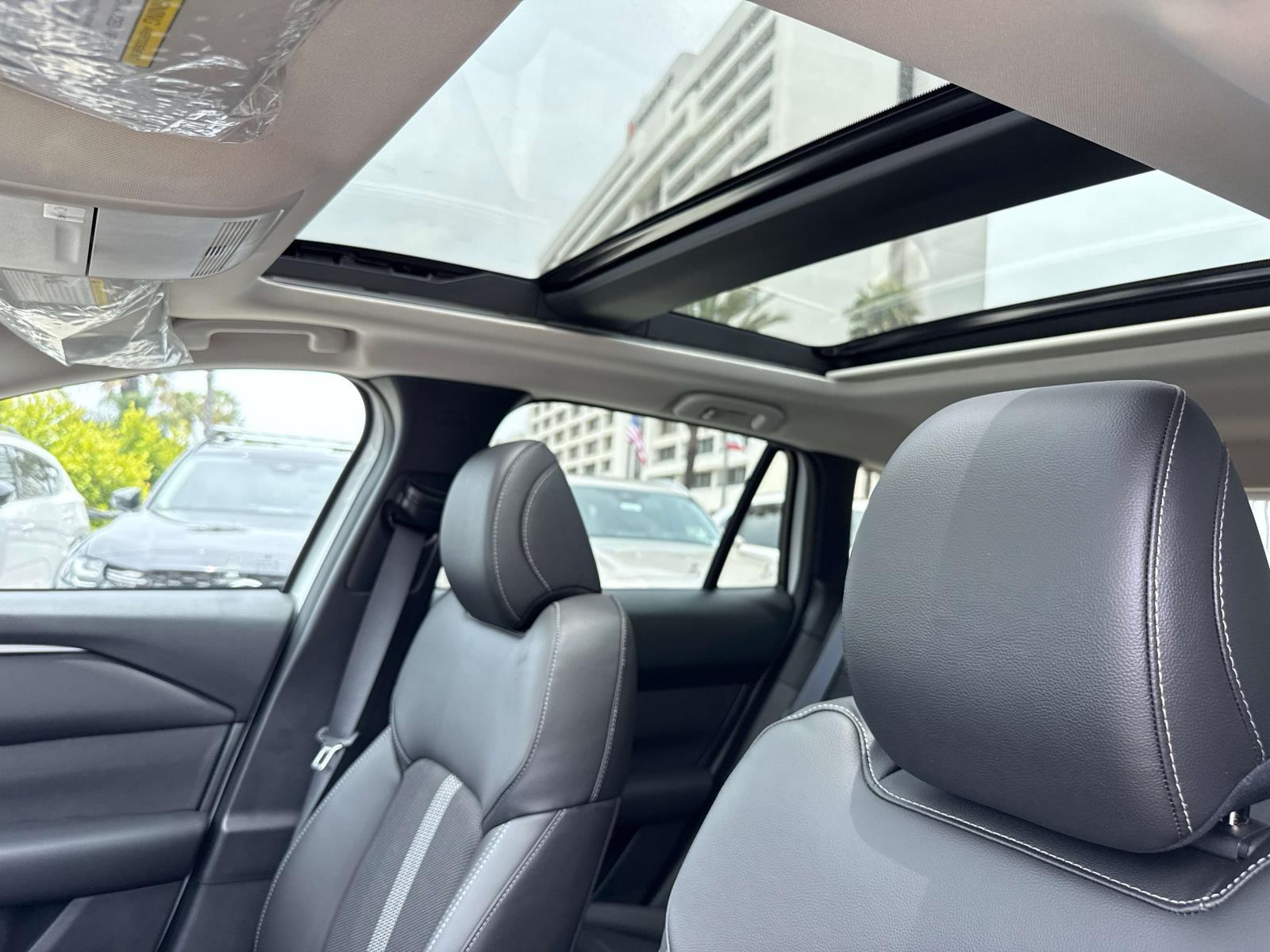 2025 Mazda CX-50 2.5 S Premium photo 11