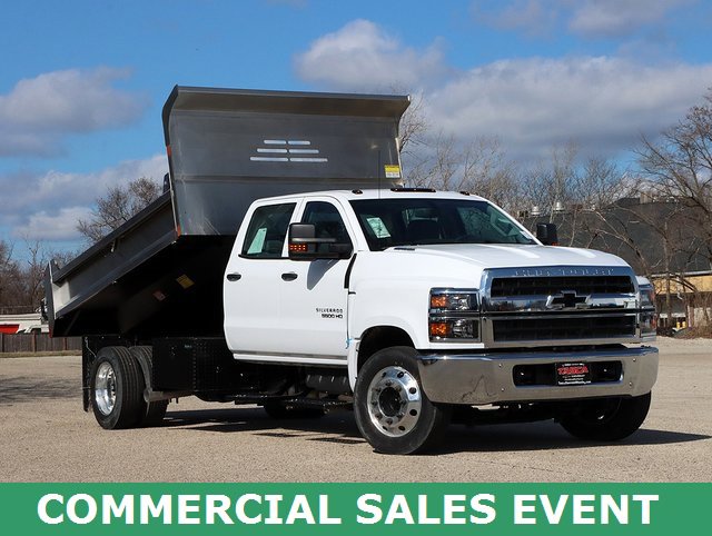 2024 Chevrolet Silverado 4500 Medium Duty Chassis Cab Work Truck's photo