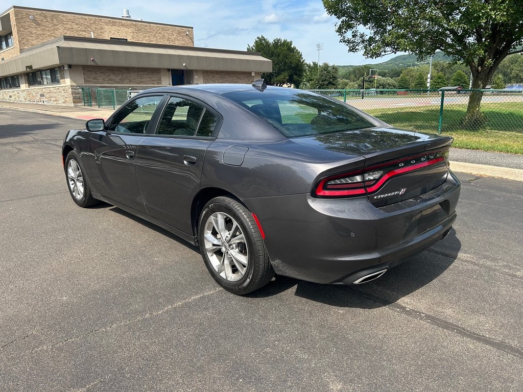 2021 Dodge Charger SXT photo 3