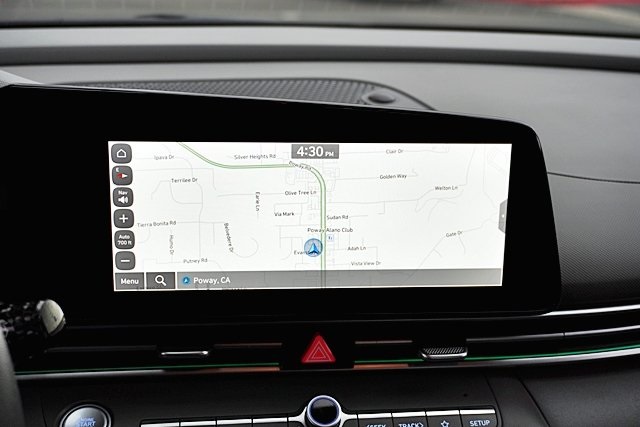 2024 Hyundai Elantra SEL photo 24
