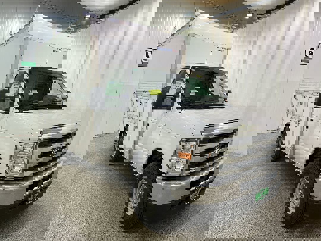 2026 Ford E-Series Cutaway Base's photo