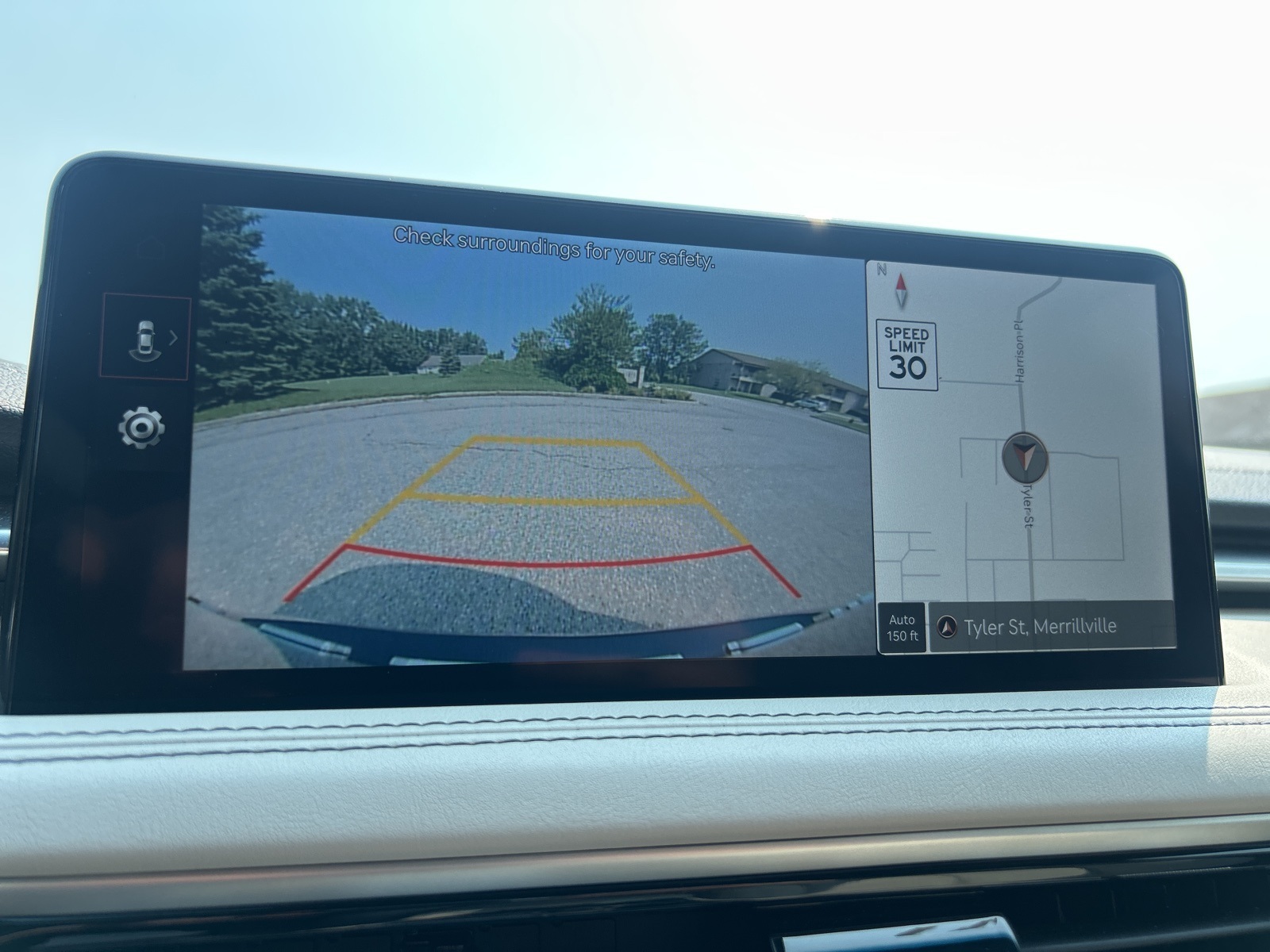 2025 Genesis G70 2.5T photo 18