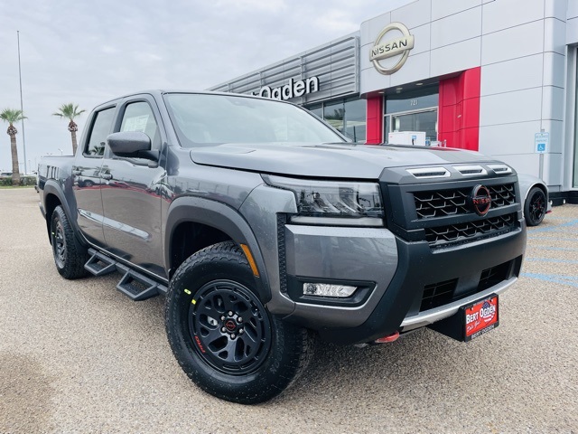 2026 Nissan Frontier PRO-4X's photo