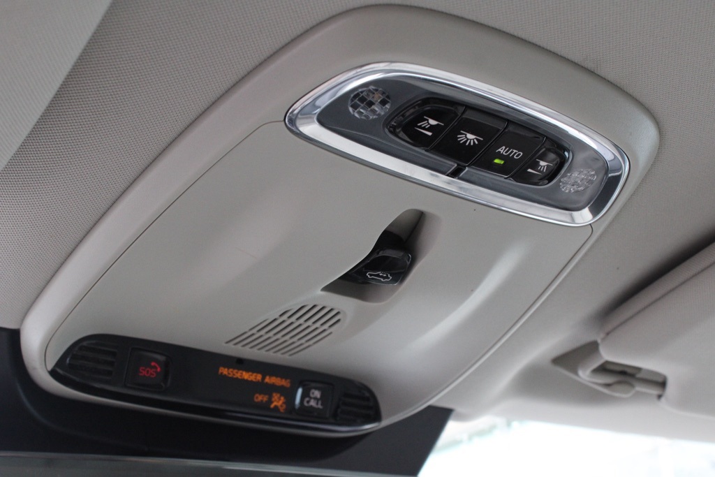 2020 Volvo XC90 T5 Momentum photo 22