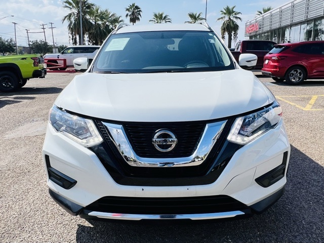 2018 Nissan Rogue SV photo 2