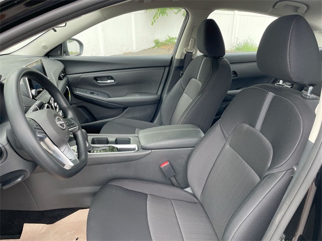 2025 Nissan Sentra SV photo 17