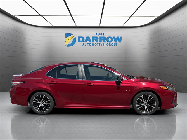 2018 Toyota Camry SE photo 6