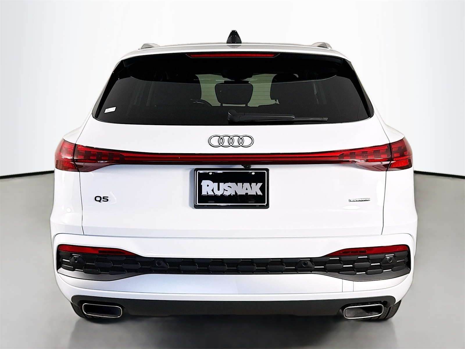 2025 Audi Q5 2.0T Premium Plus photo 3