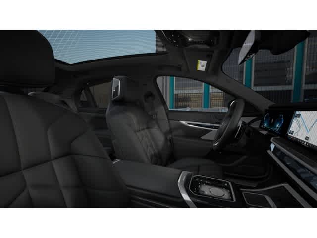 2025 Bmw 750e photo 9