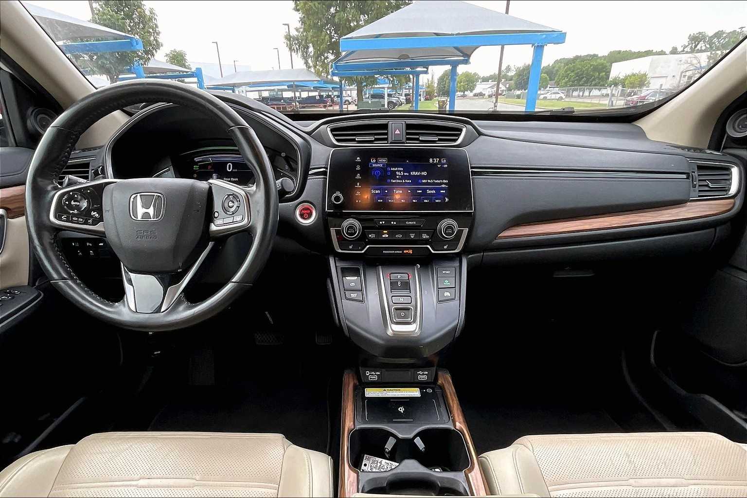 2022 Honda CR-V Hybrid Touring photo 13