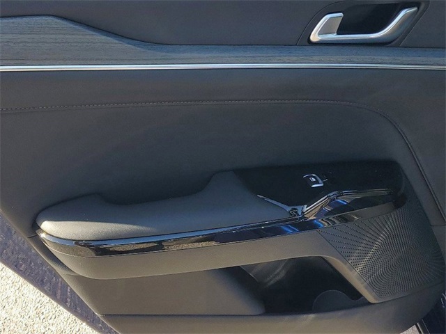 2025 Kia K5 EX photo 25