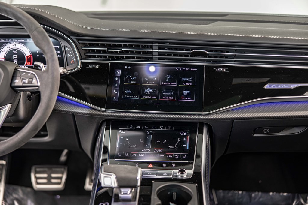 2025 AUDI RS Q8 - Image 38