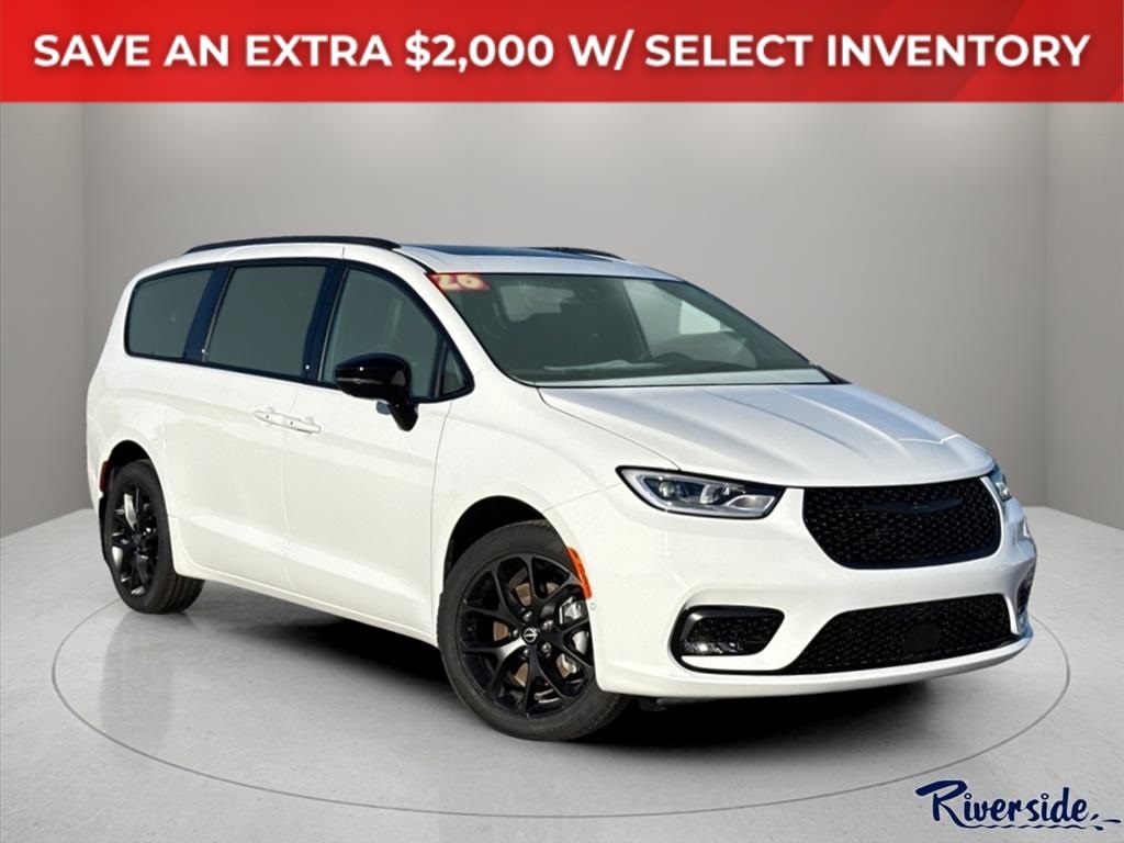 2026 Chrysler Pacifica Limited's photo