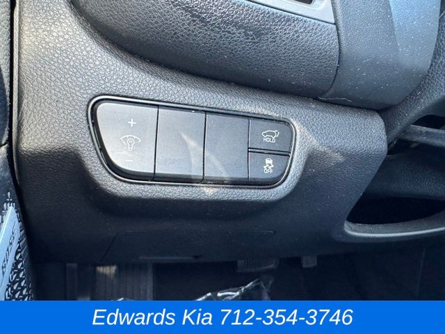 2024 Kia Seltos SX photo 23