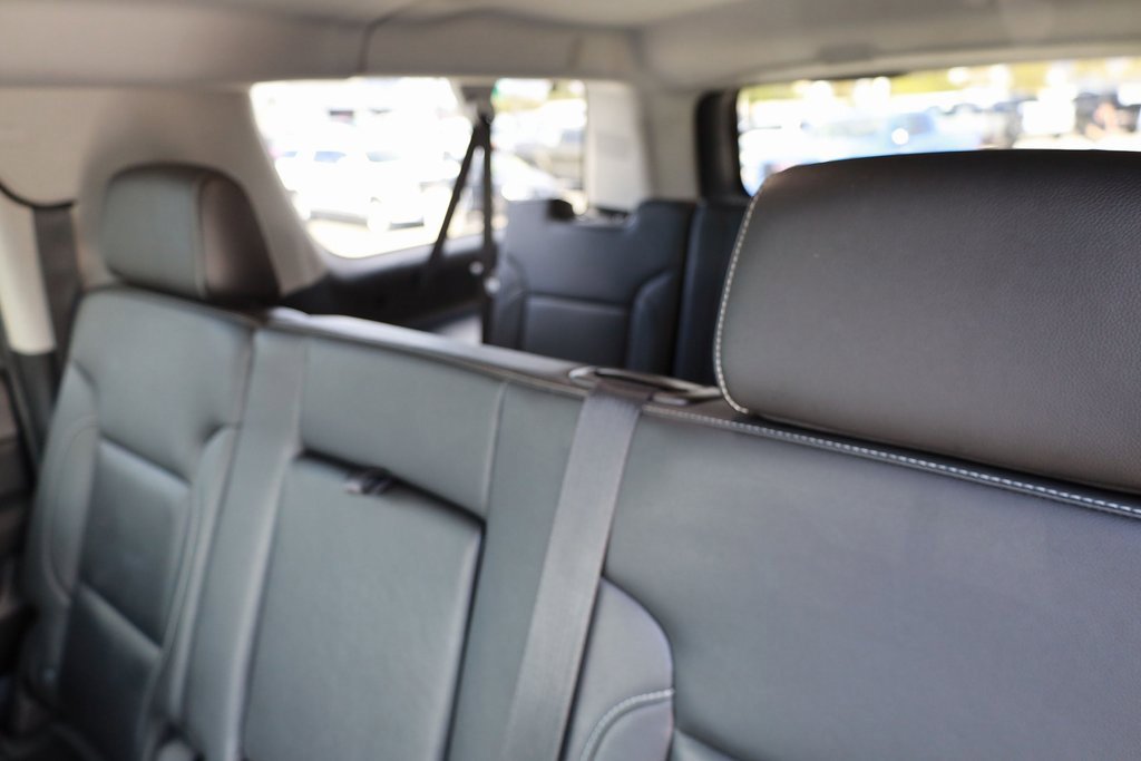 2020 Chevrolet Suburban LT photo 19