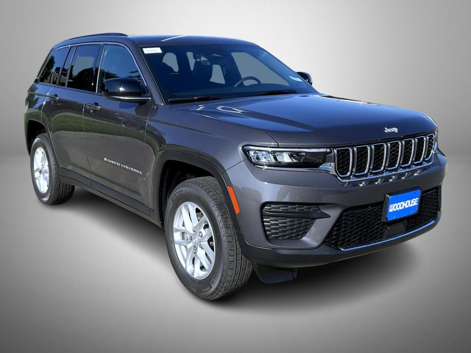 2025 Jeep Grand Cherokee Laredo X photo 2