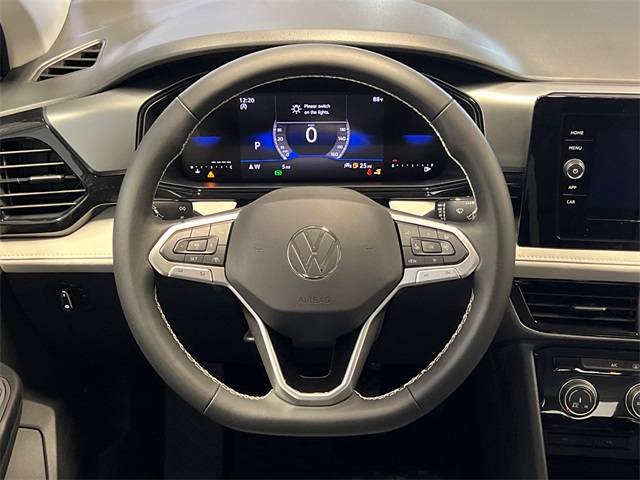 2025 Volkswagen Taos S photo 11