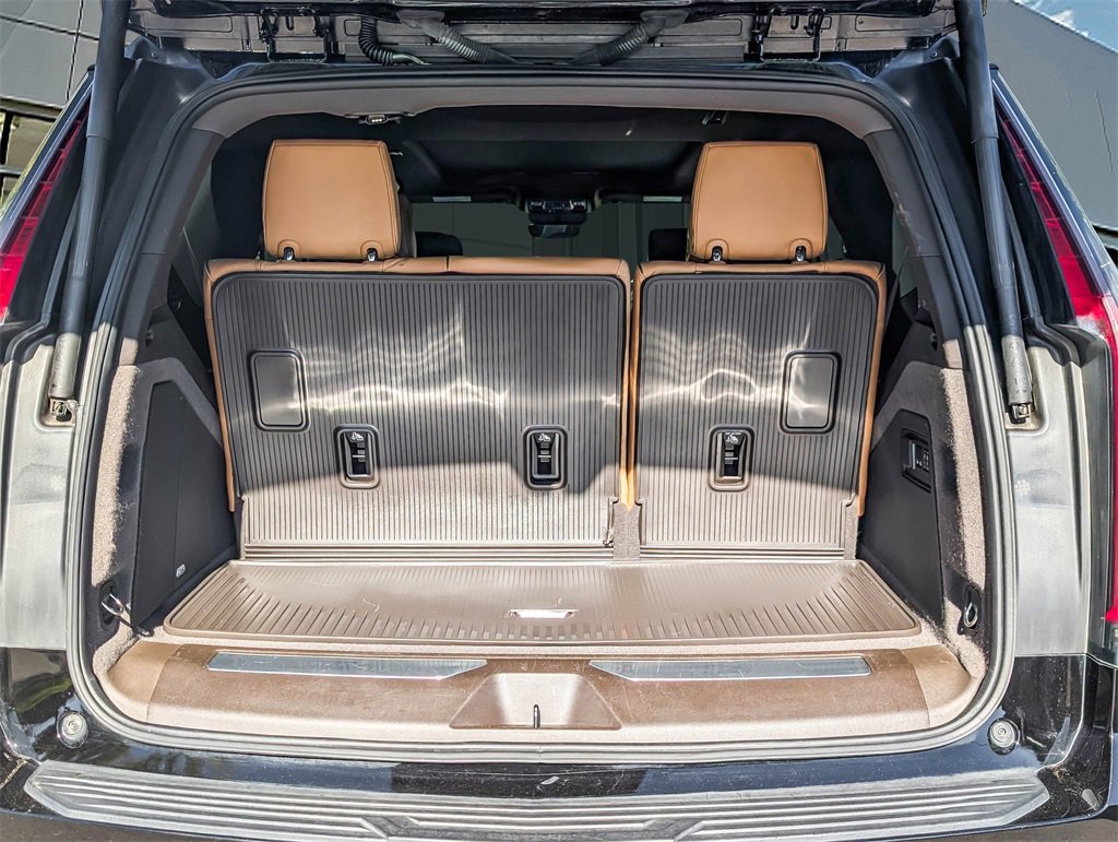 2024 Cadillac Escalade Sport photo 18