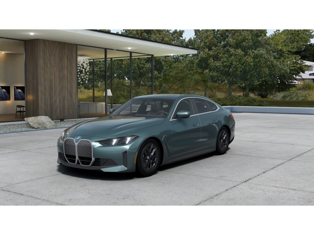 New 2025 Cape York Green Metallic BMW eDrive40 image 1