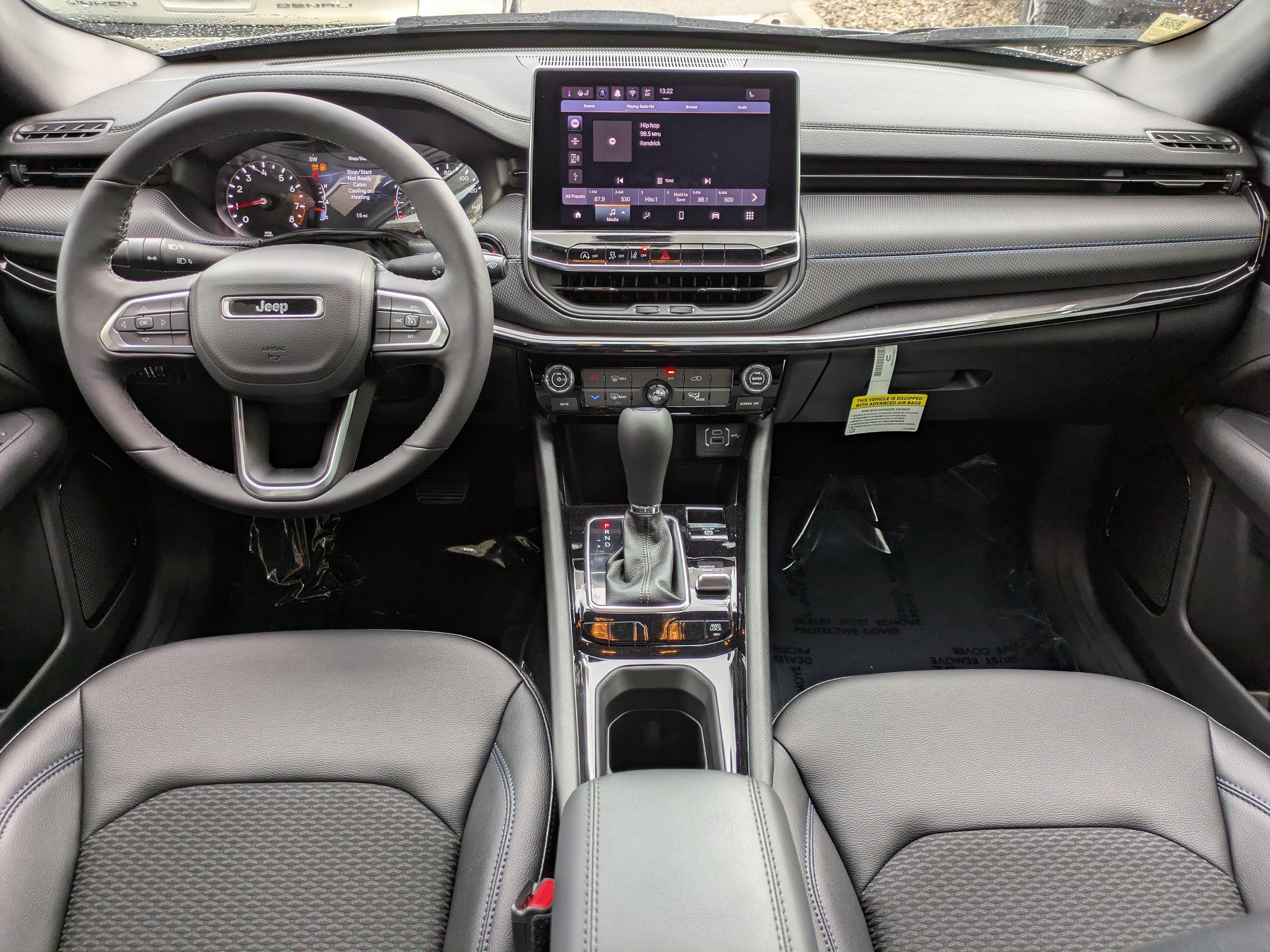 2026 Jeep Compass Latitude Altitude photo 2