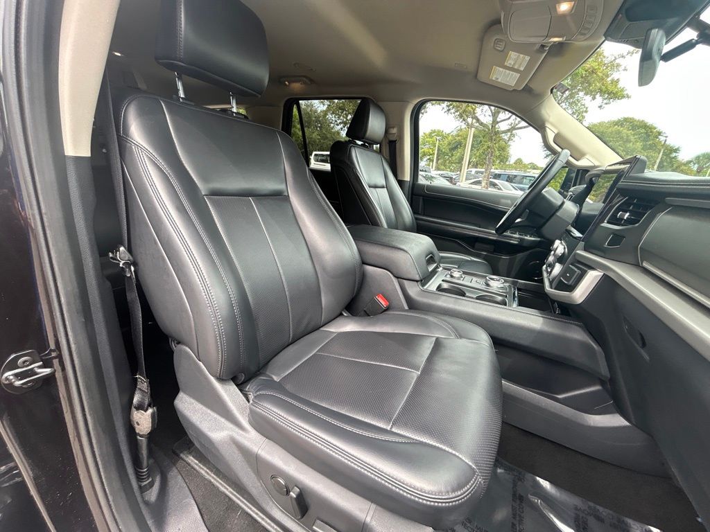 2024 Ford Expedition XLT photo 23