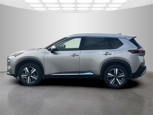 2023 Nissan Rogue Platinum photo 4