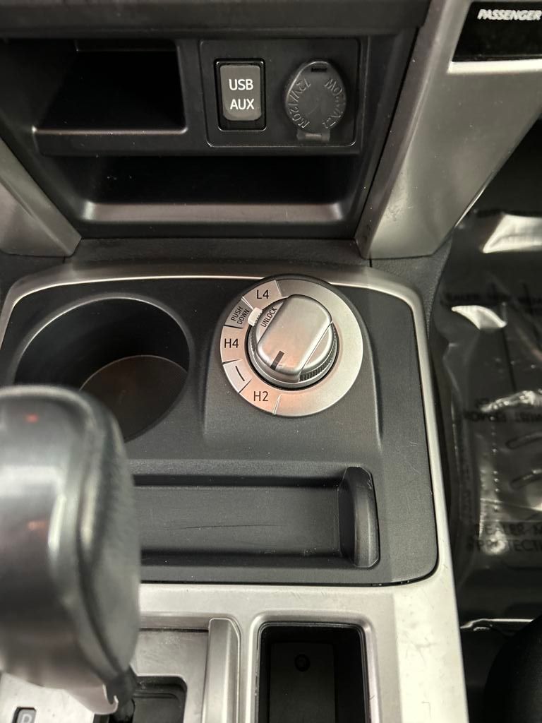 2019 Toyota 4Runner SR5 photo 10