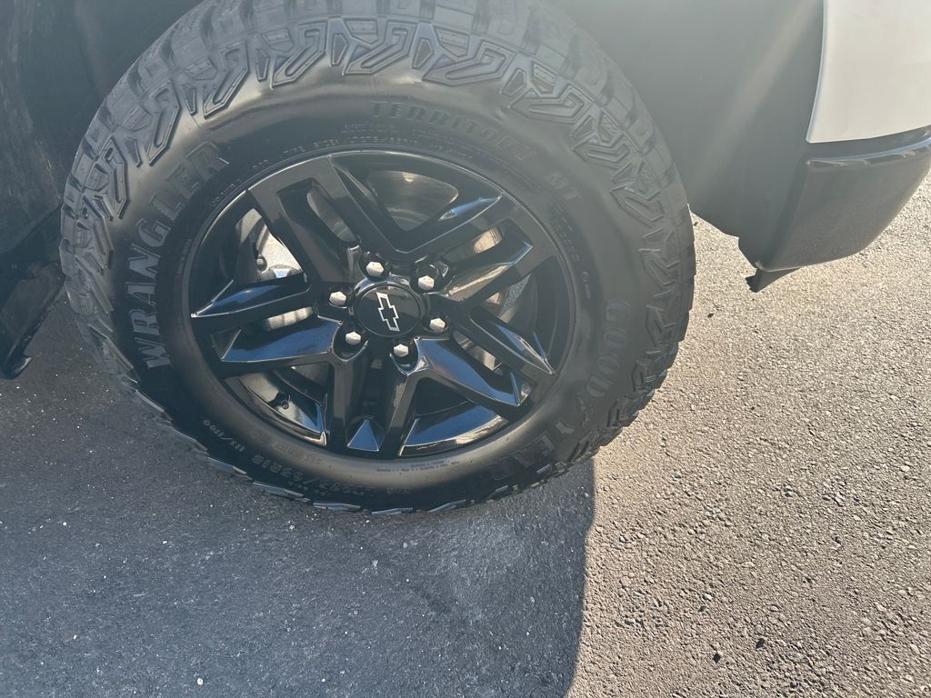 2024 Chevrolet Silverado 1500 Custom Trail Boss photo 7