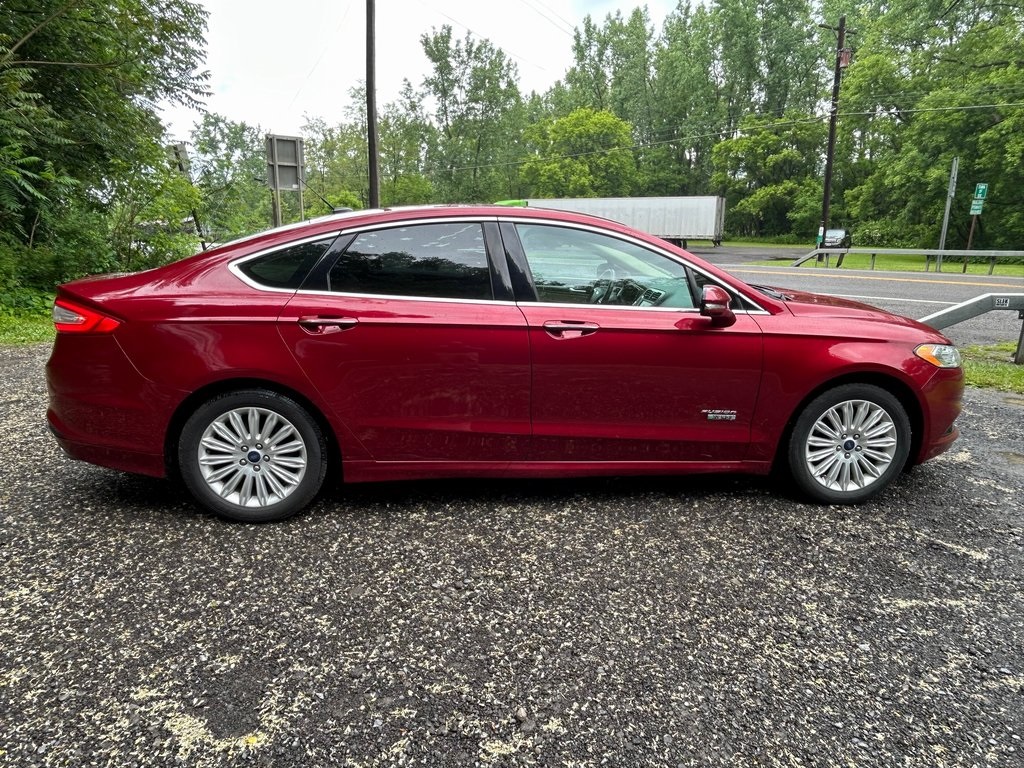 2016 Ford Fusion Energi SE photo 4