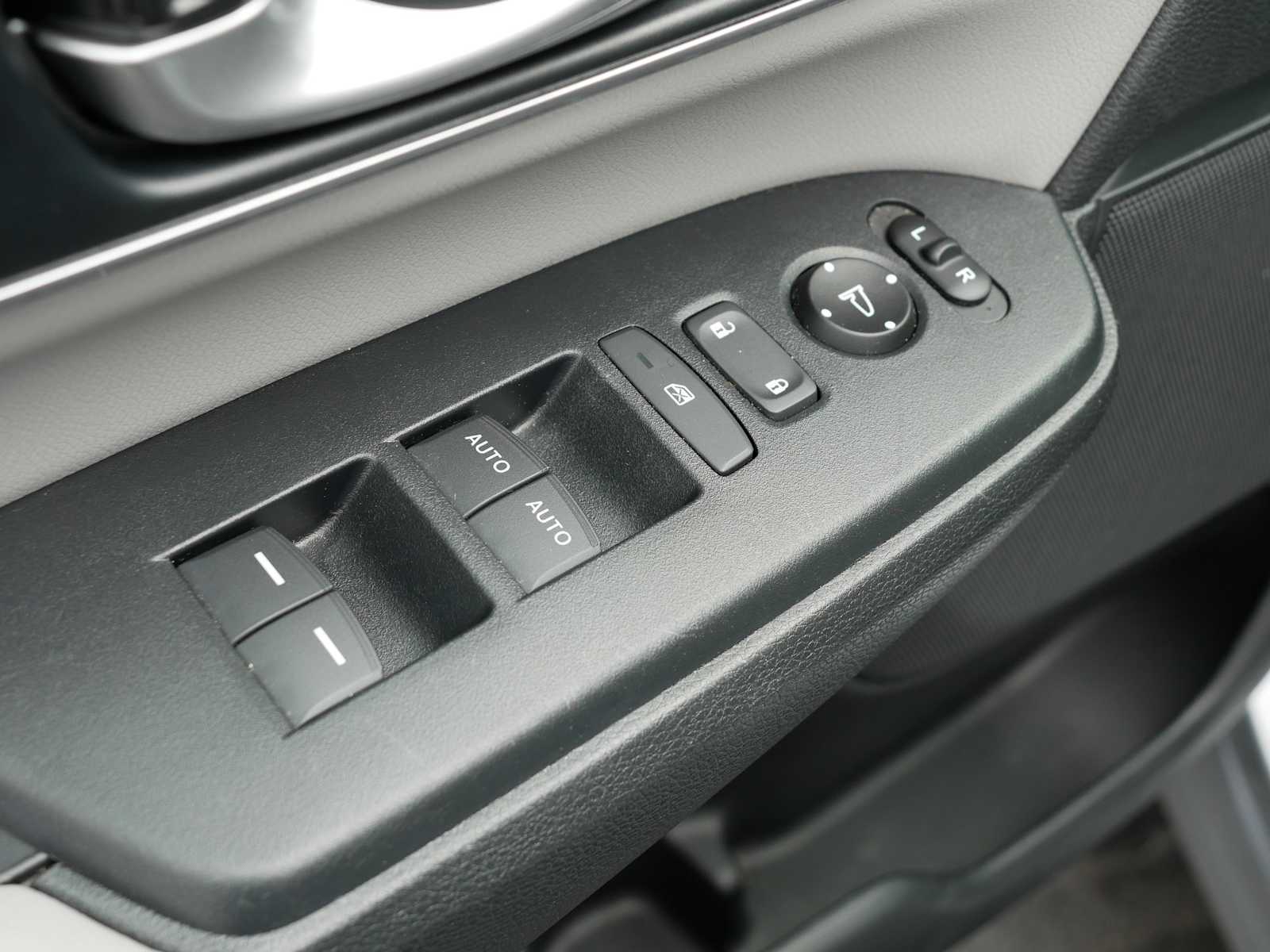2019 Honda CR-V EX-L photo 13