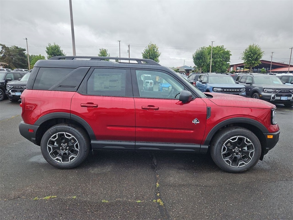 2025 Ford Bronco Sport Outer Banks photo 6