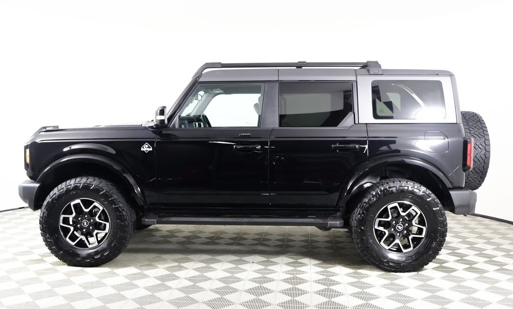 2023 Ford Bronco Outer Banks photo 3