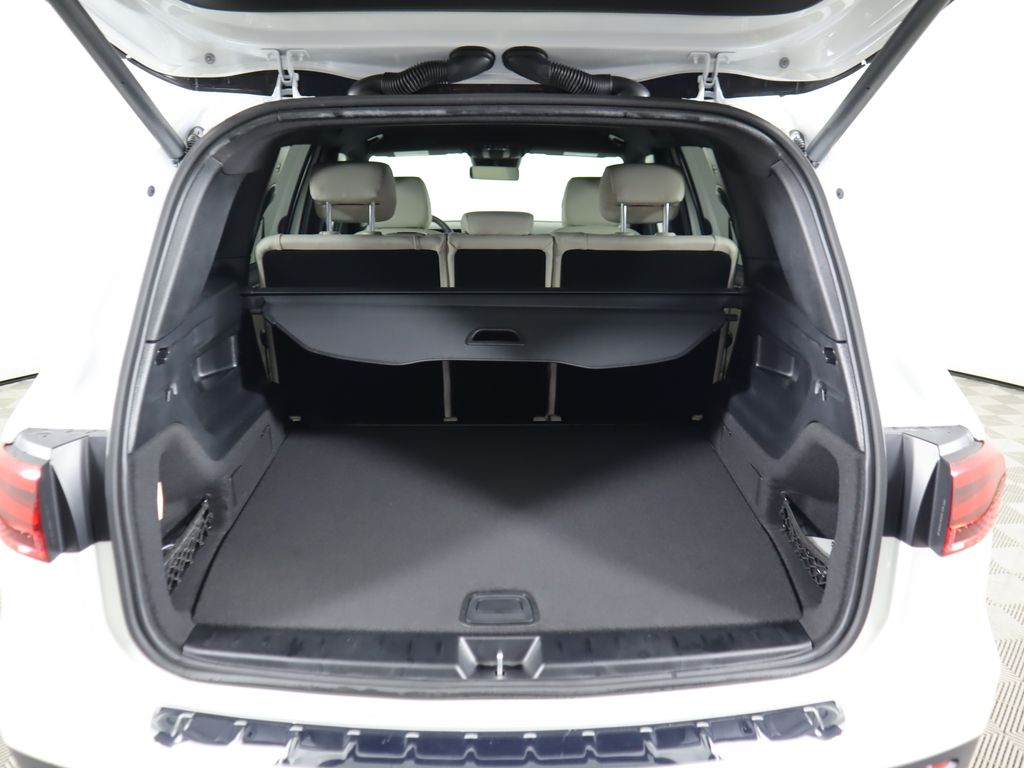 2025 Mercedes Benz GLB 250 photo 28