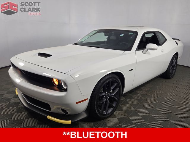 2023 Dodge Challenger R/T photo 4