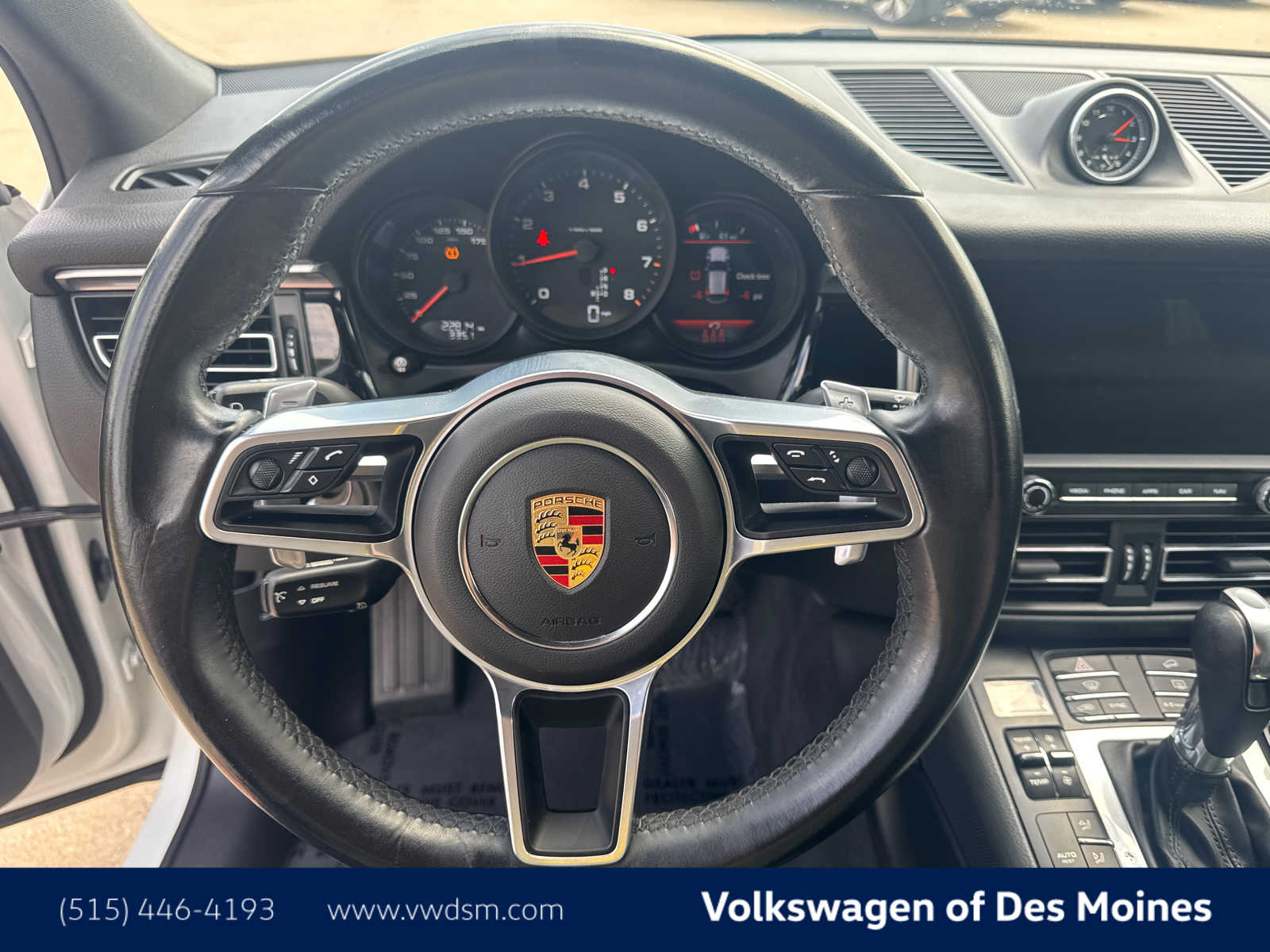 2021 Porsche Macan Base photo 13