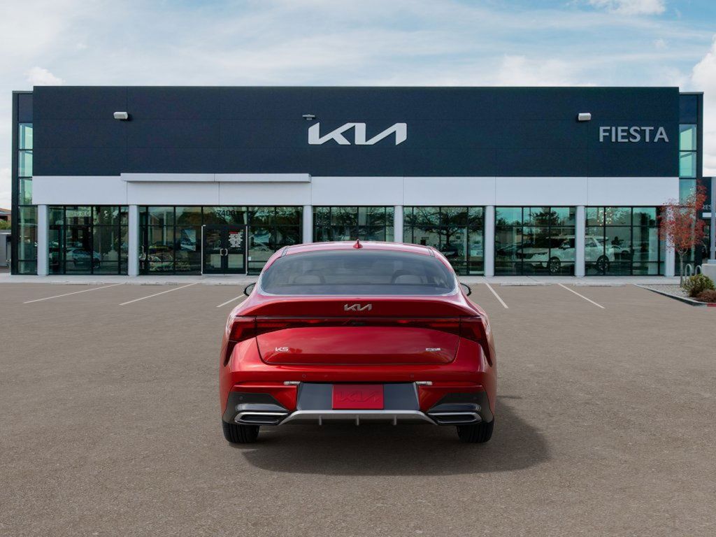 2025 Kia K5 GT-Line photo 5