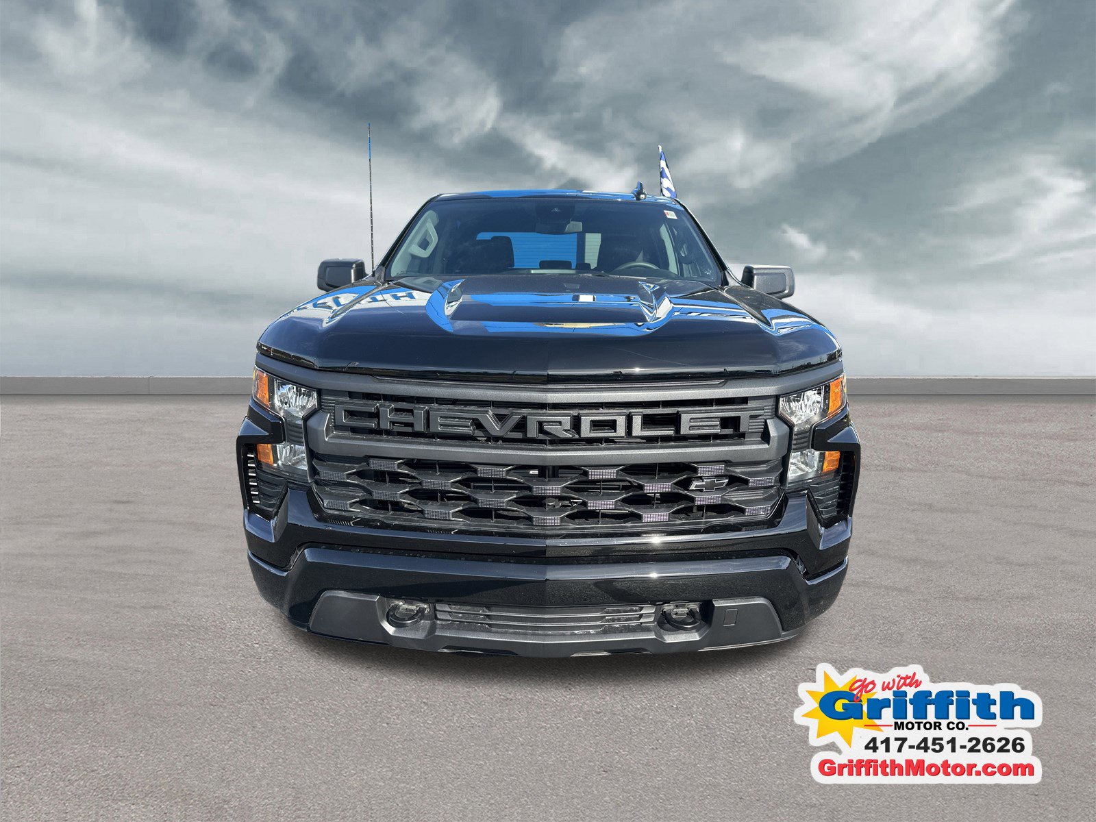 2026 Chevrolet Silverado 1500 Custom photo 3