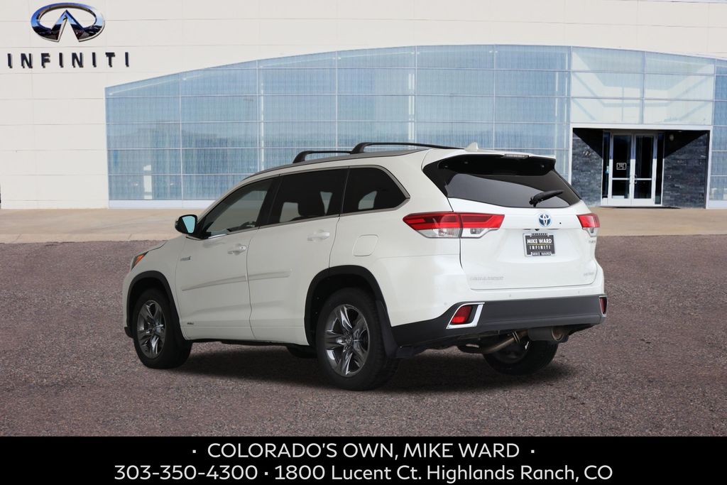2019 Toyota Highlander Hybrid photo 2