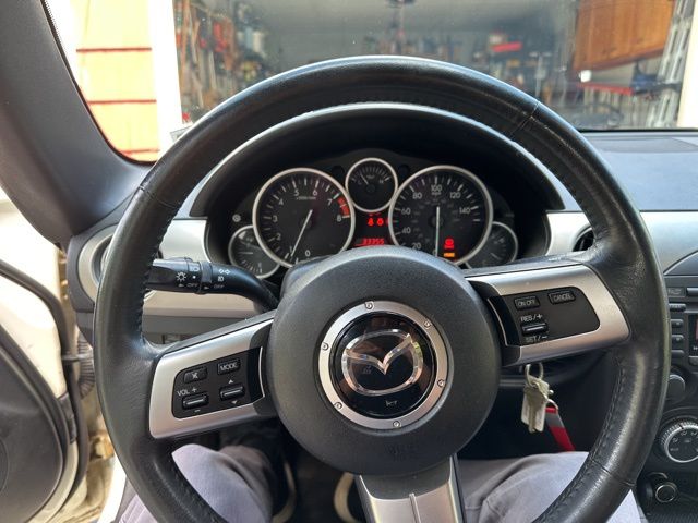 2009 Mazda MX-5 Miata Miata Touring photo 4