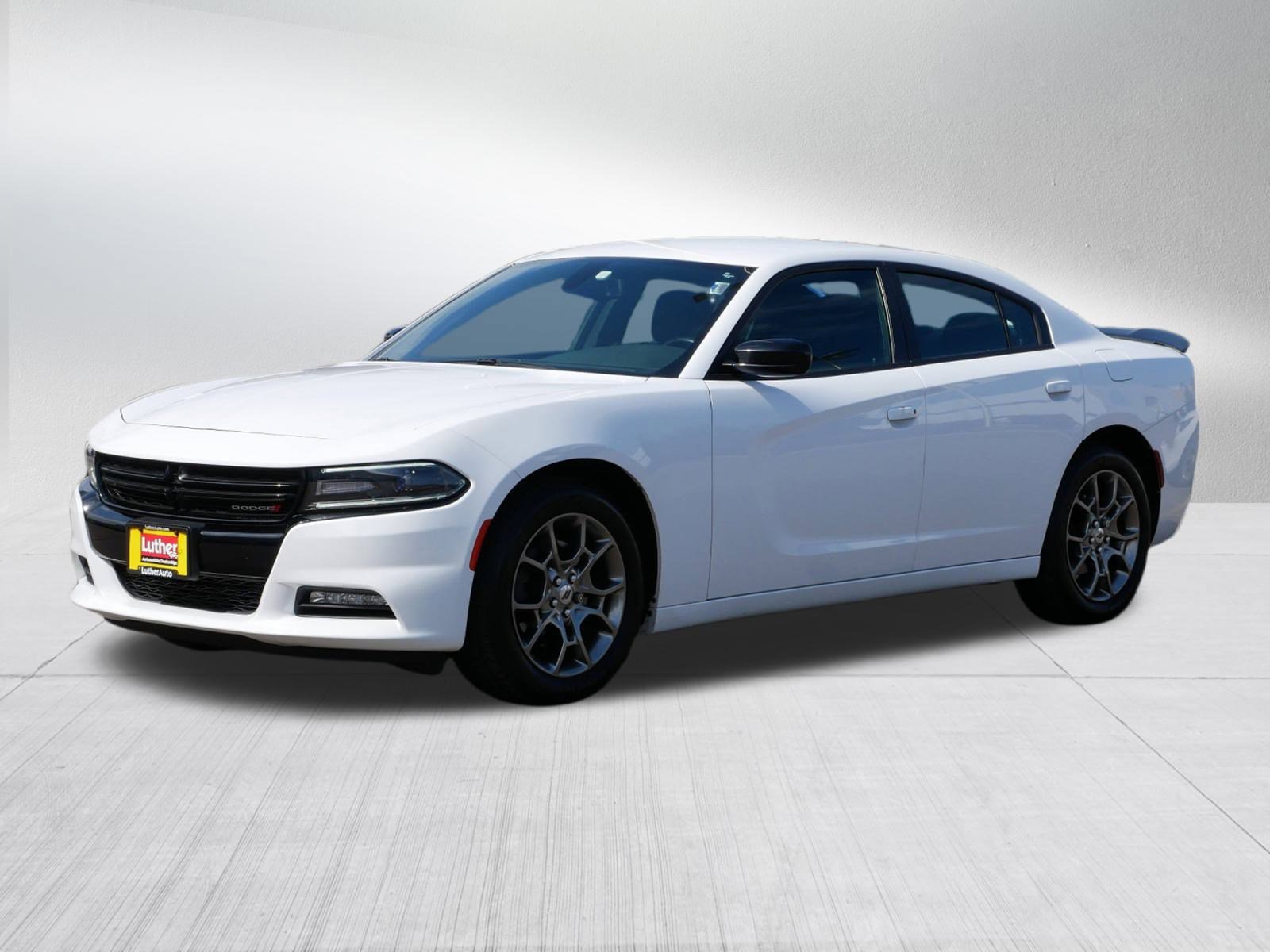 2017 Dodge Charger SXT photo 3