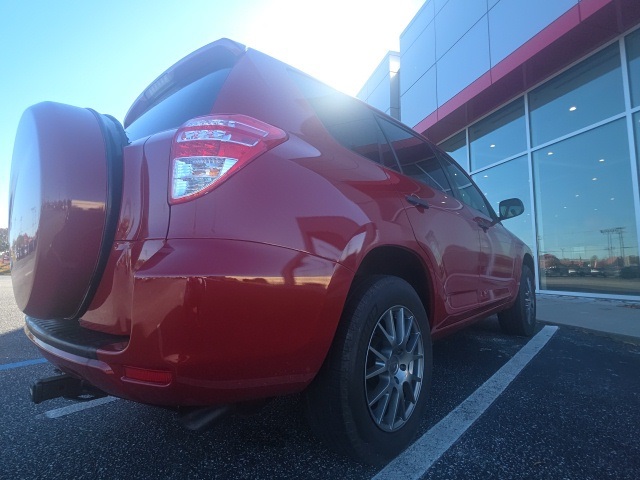 2010 Toyota RAV4 photo 3
