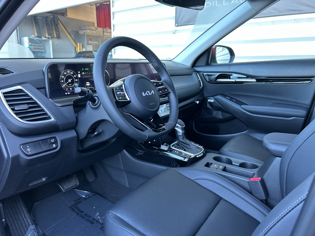 2026 Kia Seltos SX photo 8