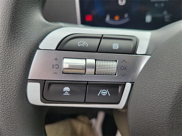 2025 Hyundai Tucson SE photo 9