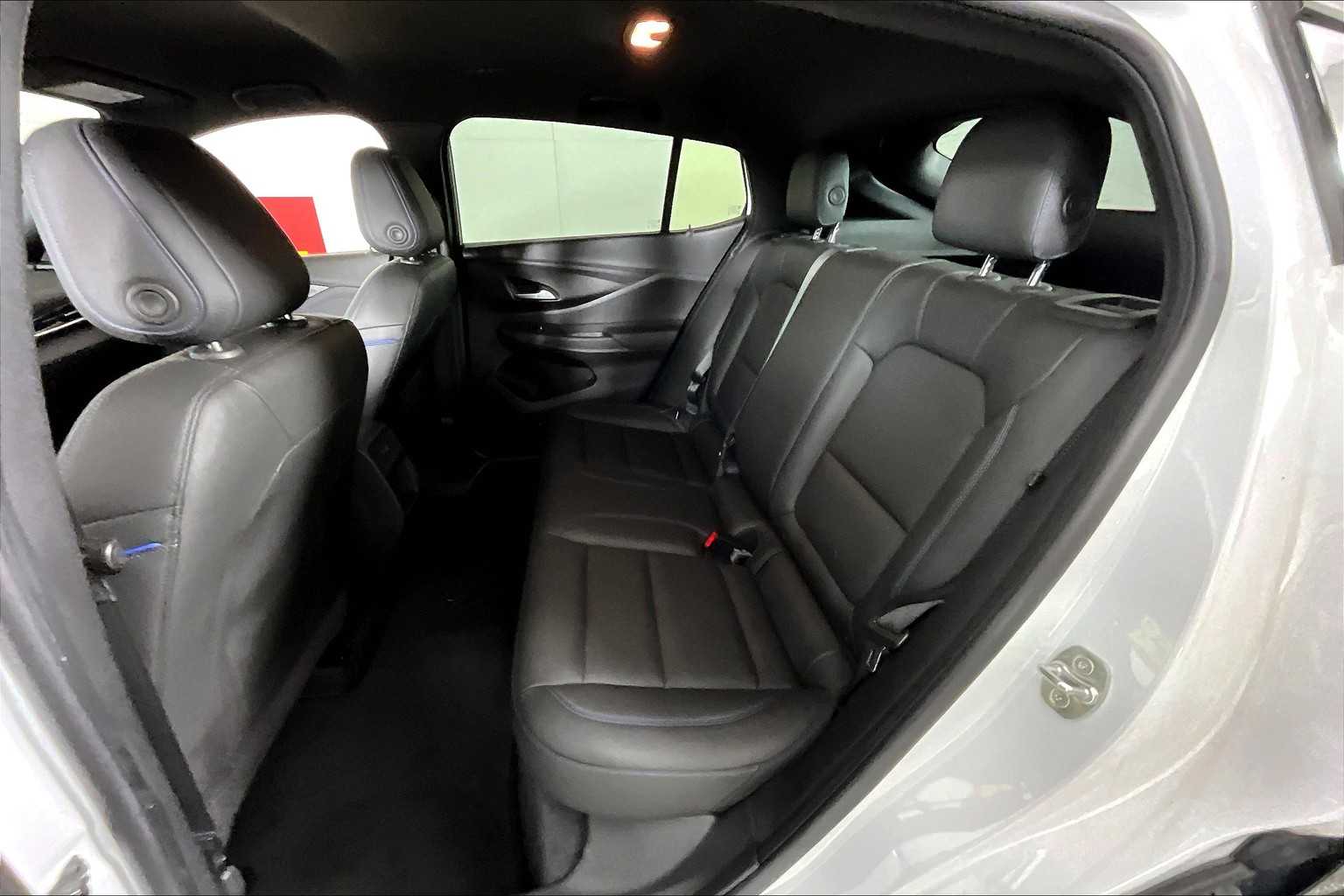 2024 Buick Envista ST photo 16