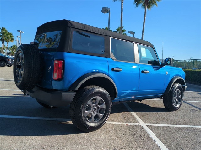 2025 Ford Bronco Big Bend photo 2
